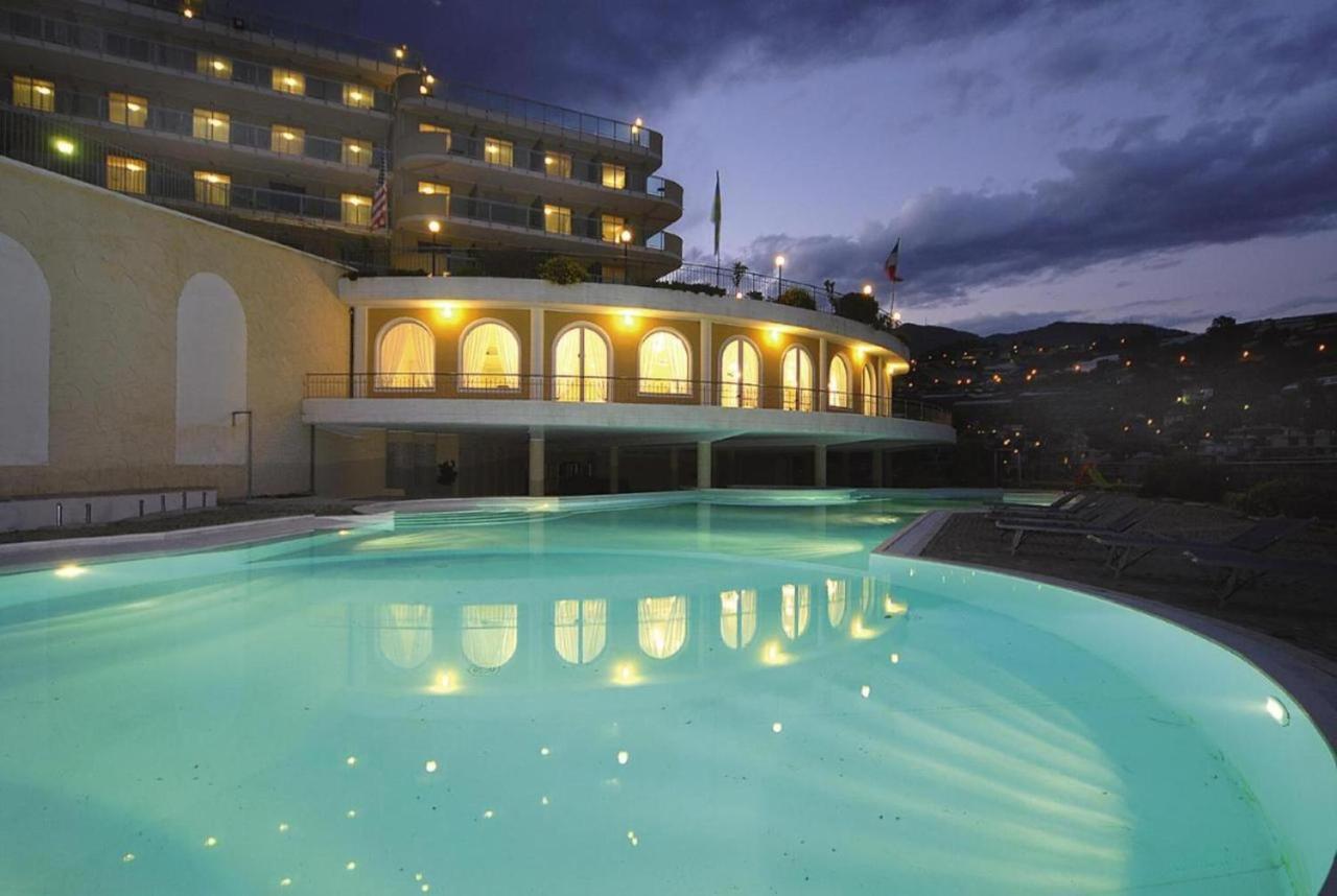 Modus Vivendi 315 Aparthotel Sanremo Exterior photo